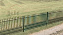 Metal fence RAL6005